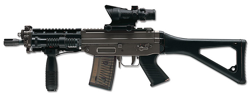 El fusil de asalto SG 553, una de las más desconocidas armas de la Guardia Civil - Formación para opositores de Policía Nacional y Guardia Civil | Academia Centro 1 Academia Centro en Alicante, formación para oposiciones de Policía Nacional y Guardia Civil, acceso físico y temario para preparación