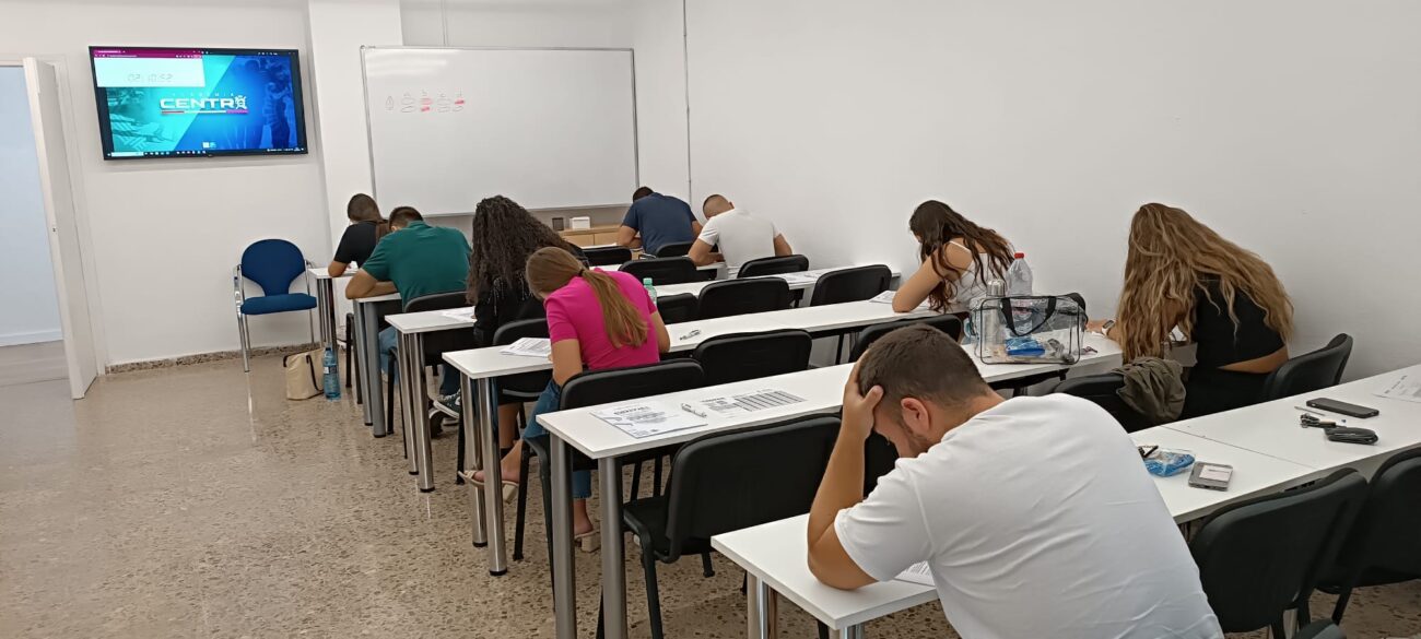 ¡¡¡2º SIMULACRO GUARDIA CIVIL GRATUITO!!! - Formación para opositores de Policía Nacional y Guardia Civil | Academia Centro 1 Academia Centro en Alicante, formación para oposiciones de Policía Nacional y Guardia Civil, acceso físico y temario para preparación